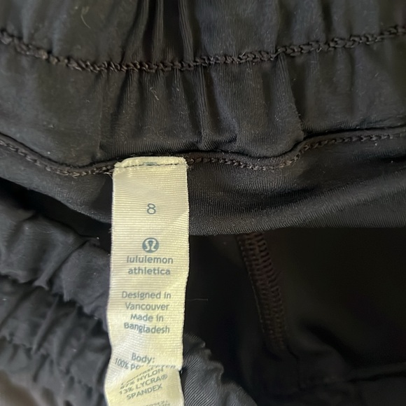 Women’s Lululemon Black Ruffle Running Training Skirt Skort Size 8 - Picture 4 of 4